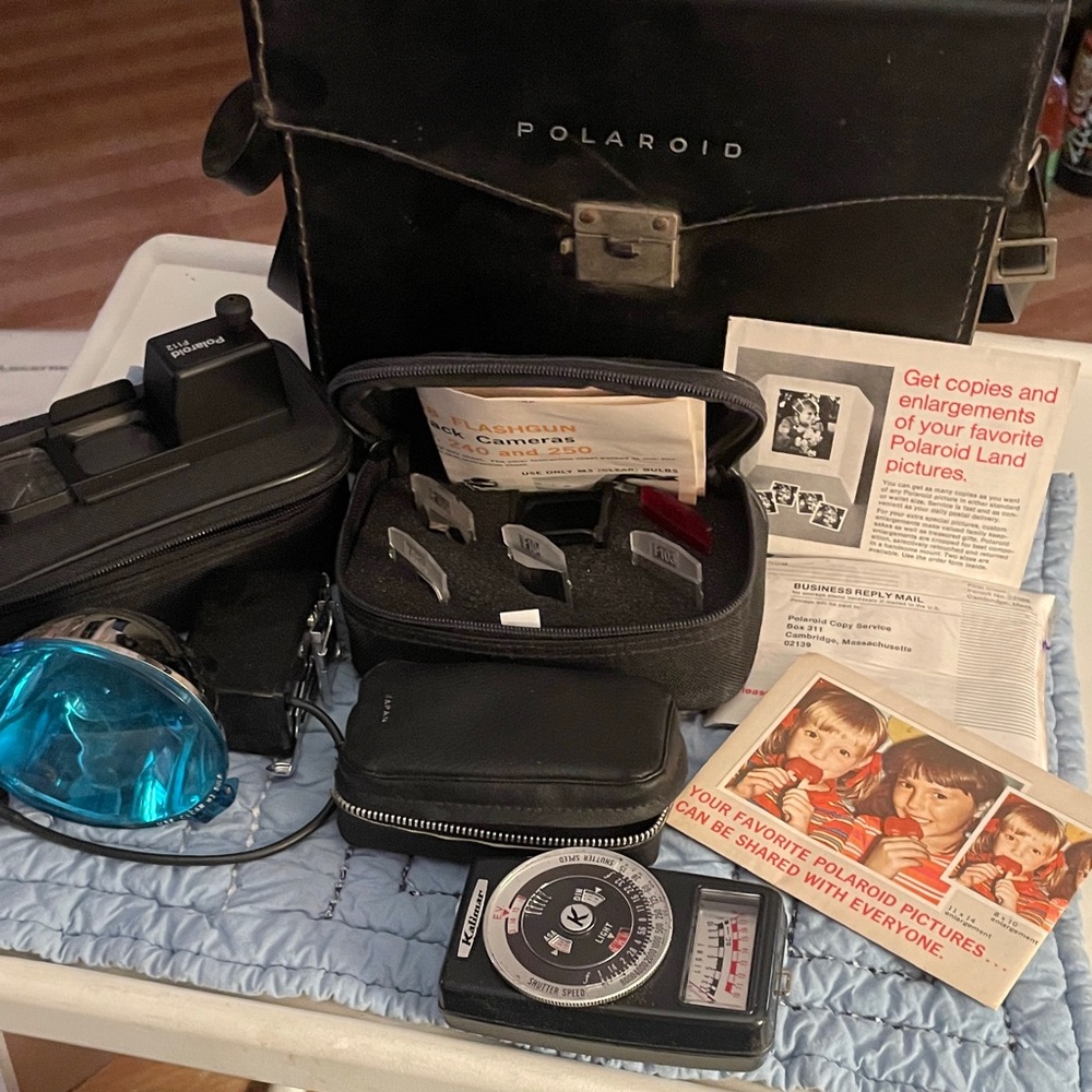 Polaroid Accessories Set with Blue Flash
